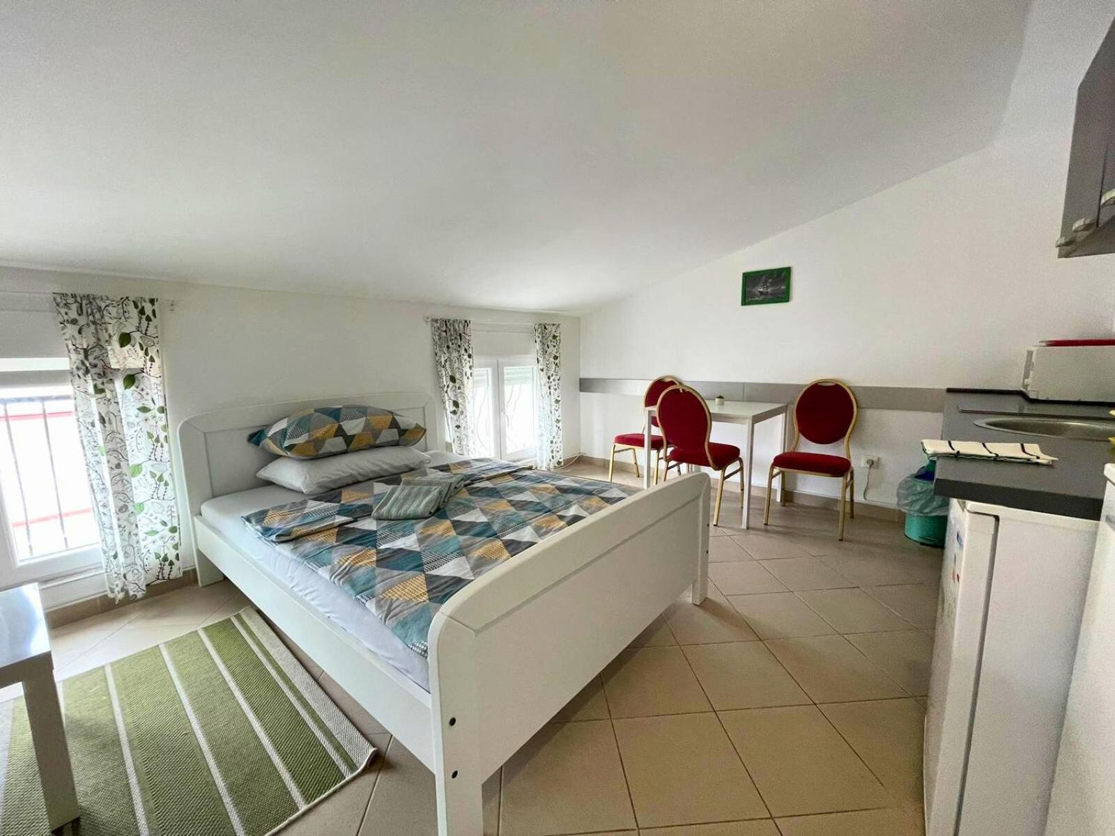 Apartmani Tominac Crikvenica Exterior photo